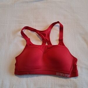 Victoria's Secret Sport red 32B Incredible lightweight max racerback bra